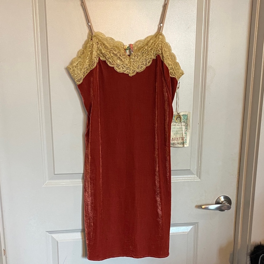 Aratta Red Velvet Slip with Gold Lace